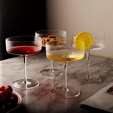 Elegant VIFVOR 6 Pcs Coupe Cocktail Glass Set for Gifting