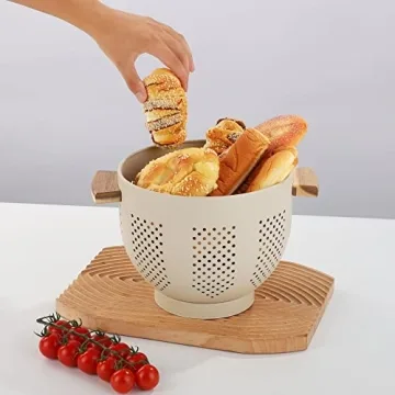 Durable Metal Colander with Wooden Handles - 5.5 Quart