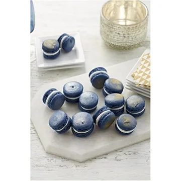 Wilton Edible Gold Glitter Spray for Stellar Cake Decorating