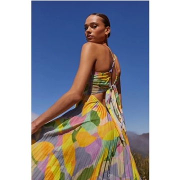 Vibrant Corechain V-Neck Pleated Print Dress