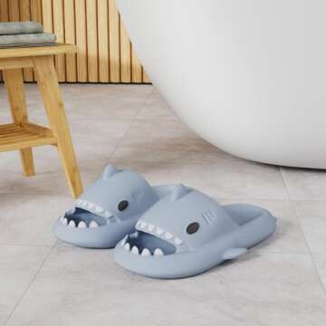 Men's and Women's Shark Slides Cloud Slippers Summer Novelty Open Toe Slide Sandals Anti-Slip Beach ...