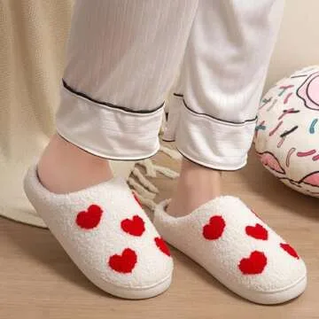 Cozy HIPINISS Heart Slippers for Ultimate Comfort