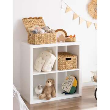 StorageWorks Scalloped Basket, Wicker Storage Basket with Lid for Room Décor, Scalloped Tray, Wicker Tray with Handles