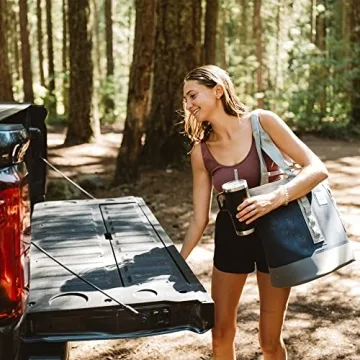 YETI Rambler 25 oz Tumbler for Travel & Outdoors