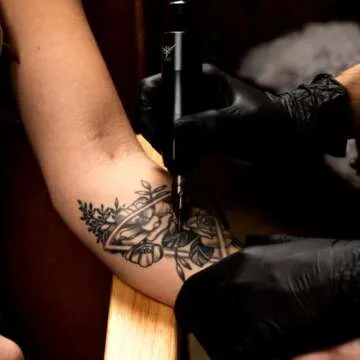 Exam Grade 4 Mil Nitrile Gloves - 1000 Count Black Disposable