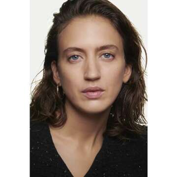 Vitalumiere Aqua Ultra-Light Skin Perfecting Makeup SPF 15-40 Beige by Chanel for Women - 1 oz Makeup