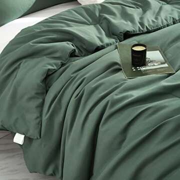 Nayoroom Sage Green Comforter Set Queen Size Solid Color Minimalist Bedding Sets 3 Pieces Soft Microfiber Boho Aesthetic Farmhouse Comforters Set Gifts for Women Men (1 Comforter, 2 Pillowcases)