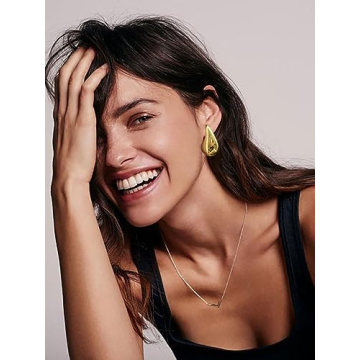 Trendy Lightweight Gold Tear Drop Earrings for Women