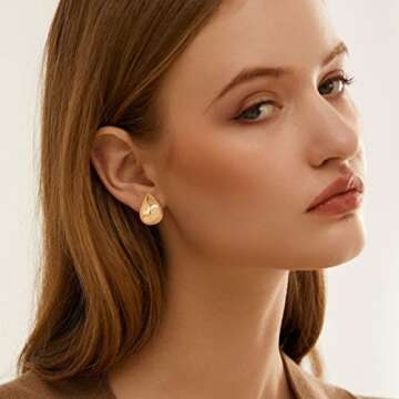 MUYAN Gold Cut Chunky Waterdrop Clip On Earrings for Women Gold Polished Droplet Clip Earrings Irregular Section Clip Earrings