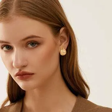 MUYAN Gold Cut Chunky Waterdrop Clip On Earrings for Women Gold Polished Droplet Clip Earrings Irregular Section Clip Earrings