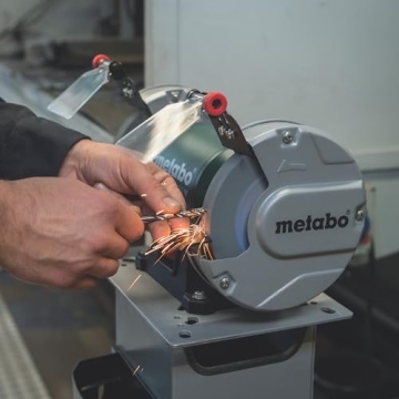 Metabo 6-Inch Grinder | Low-Noise | 370 W | Adjustable Shields
