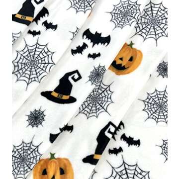 Halloween Fleece Throw Blanket: Spider Webs Witch's Hat Black Bats and Decorated Pumpkins Print on Soft Warm Flannel