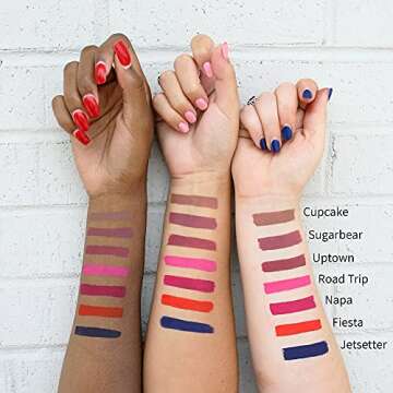 CLOVE + HALLOW Lip Velvet - Vegan Natural 24 Hour Liquid Matte Lipstick - Uptown