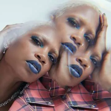 KISS Lash Couture Rebel Collection, False Eyelashes, 'Downtown Girl', 14 mm, Includes 1 Pair Of Lash, Contact Lens Friendly, Easy to Apply, Reusable Strip Lashes