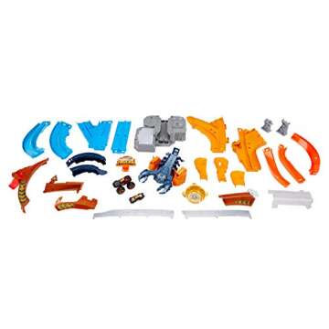 Hot Wheels Monster Trucks Scorpion Sting Raceway 3.5 feet Motorized Track Set with Giant Scorpion, 1:16 scale Monster Truck Podium Crasher & 1 Hot Wheels 1:64 Scale Night Shifter Model