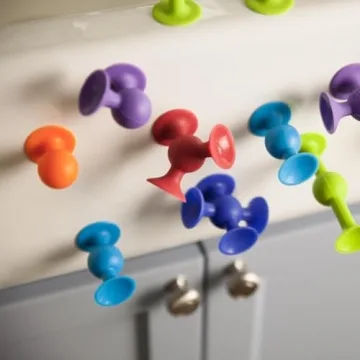 Fat Brain Toys Squigz Deluxe 50-Piece Suction Toy for Kids