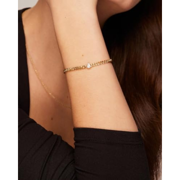 Dainty Cubic Zirconia Bracelet in 14K Gold Plating