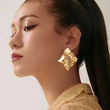 CWVHQ Irregular Geometric Texture Earrings Folds Simple Modern Dangle Earrings Creative Irregular Mirror Temperament Earrings for Women (Golden)