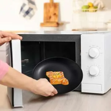 LIYH 32Pcs Black Plastic Durable Plates - Unbreakable and Reusable Plates - Microwave and Dishwasher Safe Lightweight Plates - Camping Plates Outdoor 16 Each