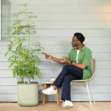 Vego Garden Eco-Friendly Self-Watering Tomato Planter