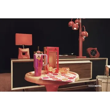 Stanley X Barbie™ Retro ’60s Quencher 40 Oz