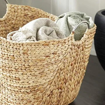 Deco 79 Seagrass Handmade Storage Basket for Stylish Organization