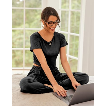 Ekouaer Comfy Women's Lounge Set with Pockets