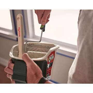 Wooster Perfect Paint Bucket with Magnet for Brushes