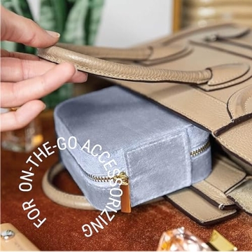 Benevolence LA Velvet Travel Jewelry Box - Organize Elegantly