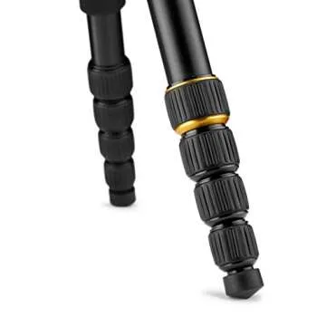 NATIONAL GEOGRAPHIC Travel Photo Tripod Kit with Monopod, Aluminium, 5-Section Legs, Twist Locks, Load up 8kg, Carrying Bag, Ball Head, Quick Release, NGTR002T