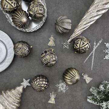 XmasExp Vintage Rustic Christmas Ball Ornaments Sets, 3.15" Plastic Farmhouse Distressed Christmas Tree Decorations Shatterproof Antique Traditional Style Xmas Hanging Ornaments （Bronze, 6Pcs