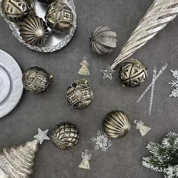 XmasExp Vintage Rustic Christmas Ball Ornaments Sets, 3.15" Plastic Farmhouse Distressed Christmas Tree Decorations Shatterproof Antique Traditional Style Xmas Hanging Ornaments （Bronze, 6Pcs