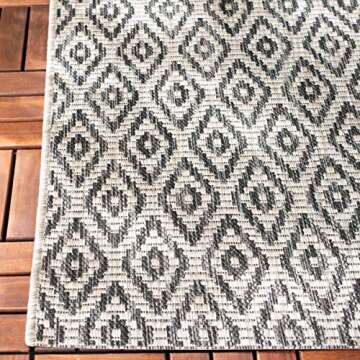 SAFAVIEH Courtyard Collection Area Rug - 5'3" x 7'7", Beige & Black, Non-Shedding & Easy Care, Indoor/Outdoor & Washable-Ideal for Patio, Backyard, Mudroom (CY8218-36612)