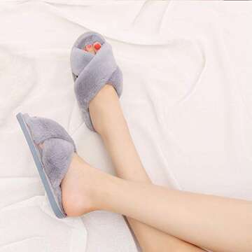 HUMIWA Gray Cross Slippers Fuzzy Fluffy Faux Fur House SPA Cute Open Toe Slippers for Women Girl/Women7-7.5 Men6-6.5