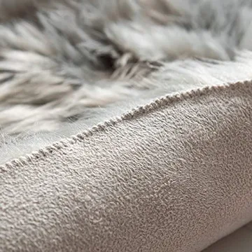 Carvapet Luxury Soft Faux Sheepskin Area Rug 2ft x 3ft Grey