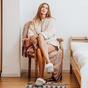 ULTRAIDEAS Women's Lamb-hug Comfy Fleece House Slippers Memory Foam, Slip-on House Shoes Indoor Outdoor (Grey, Size 7-8)