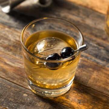 Samuelworld Large Ice Ball Maker with Lid, 6 x 2.5 Inch Ice Balls - BPA Free, Easy To Fill Round Silicone Ice Tray, Perfect Spheres Craft Ice Maker for Whiskey, Cocktails, Gifting - Black