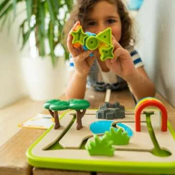 SmartGames Safari Park Jr. Puzzle Game for Kids 3+