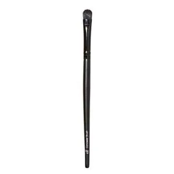 e.l.f. Cosmetics Concealer Brush, Flat Synthetic Brush is Ideal for Concealing Small Imperfections