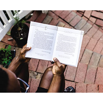 Jesus Listens Daily Prayer Book for Peace and Joy