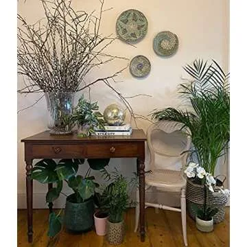 Stylish Rattan Wall Decor - Set of 3 Wicker Baskets