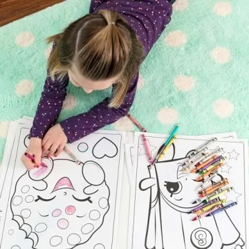 Classic Color Pack Crayons 24 Assorted Colors for Kids