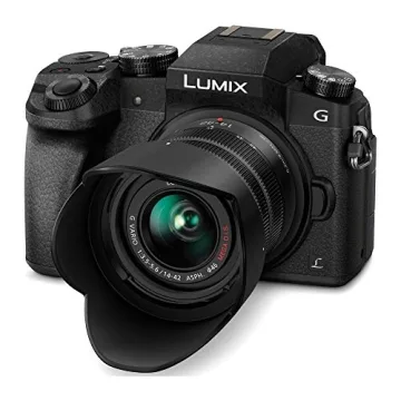 Panasonic LUMIX G7 Bundle with 14-42mm Lens & Accessories