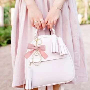 Teaaha Pink Bow Keychain Cute Pearl Keychains Coquette Beige Pearl Bow Aesthetic Key Chain Ring with Charms, Bowknot Keychain Wistlet Accessories for Car Keys Bag Purse Women