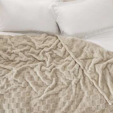 Super Soft Bedsure Fleece Blanket for Year-Round Comfort