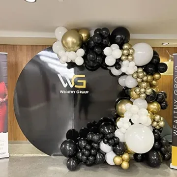 122PCS Black Gold Balloon Garland for New Year Celebrations