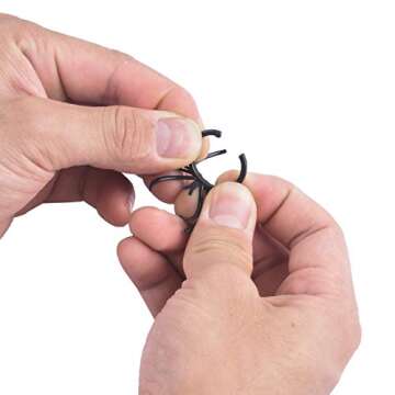 Tanlee 300 Pieces Spider Ring Halloween Plastic Spider Ring Bulk Halloween Spider Costume Accessories Themed Party supplies