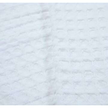 HILLFAIR 100% Combed Cotton Blanket– Queen Size Bed Blanket– Warm Soft All Season Breathable Lightweight Summer Blankets– Waffle Weave Home Decor Bed Blanket- White Queen Bed Cotton Blankets/Bedcover