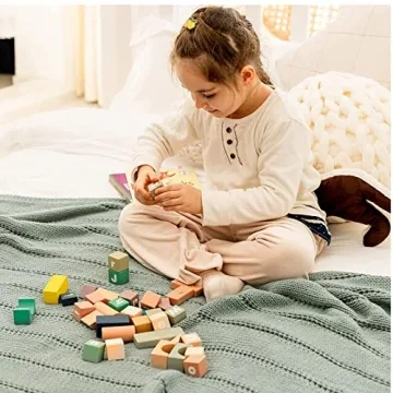 Super Soft RECYCO Cable Knit Throw Blanket 50x60