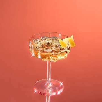 Khen Flower Vintage Wavy Glass Coupes Set of 4 for Celebrations